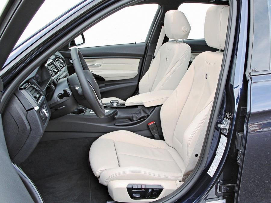 Интерьер Alpina D3 Bi-Turbo Limousine (F30) 2013 года  (фото 12 из 17)